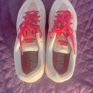 Nike Airmax Pink and White